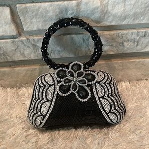 Expressions Inc. black and white evening bag